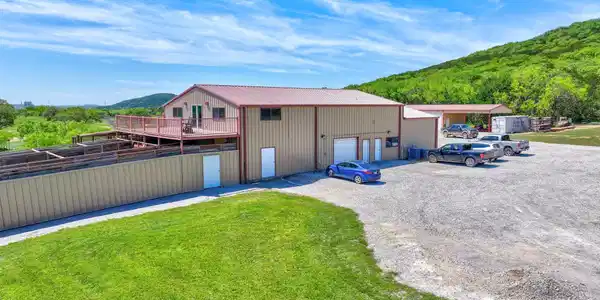 1175 Thornton Lane