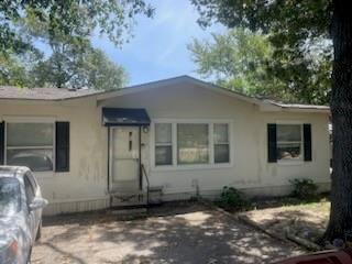 134 Oak Circle