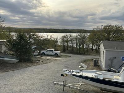 471 Lakeside Drive