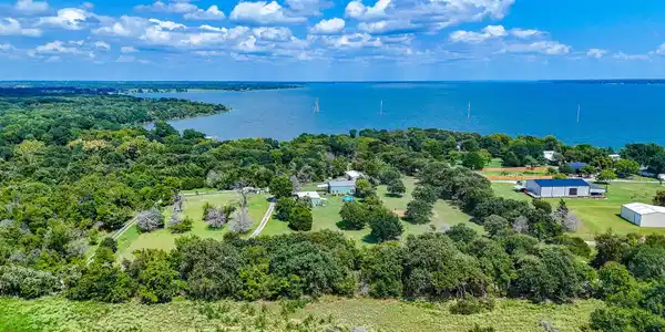 5827 SE County Road 1095