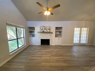 6646 E Lovers Lane
