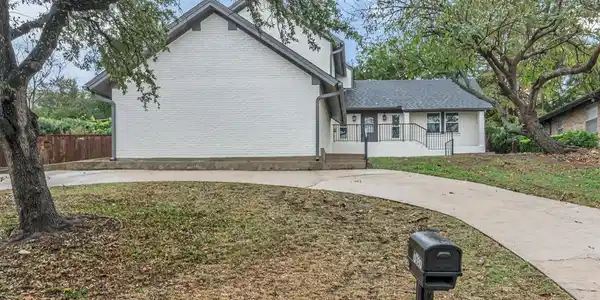 7637 Skylake Drive