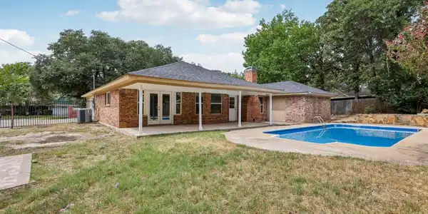 1033 Oak Ridge Drive