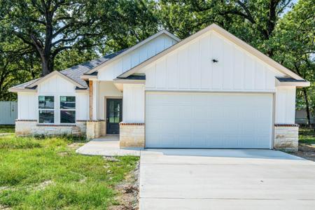 110 Red Oak Drive