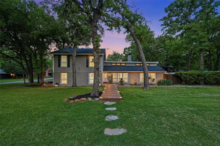 320 Tanglewood Lane