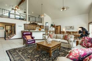 2024 Bluff Creek Drive Lot 10