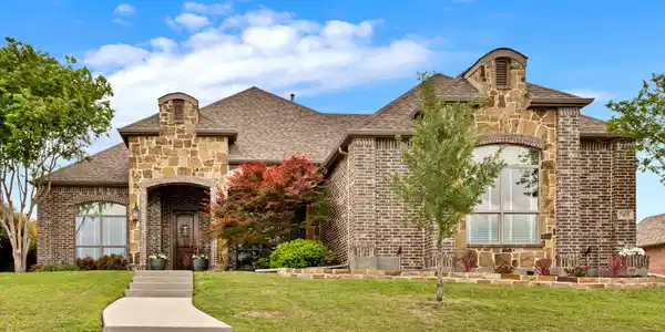 7405 Eagle Ridge Circle