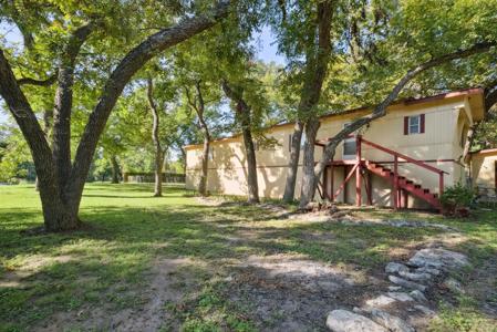 5515 S Oklahoma Trail