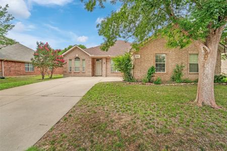 824 Duck Pond Drive