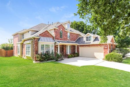515 E Sandra Lane