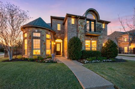 2211 Carrick Drive