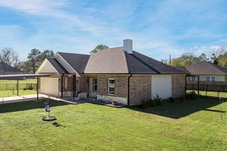 102 Deep Cove Drive
