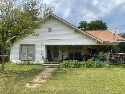 1300 W Market
