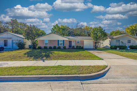 3102 Patricia Lane