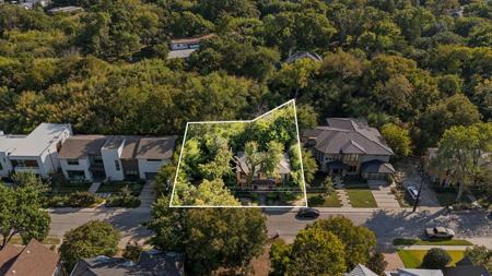 6628 Lake Circle Drive
