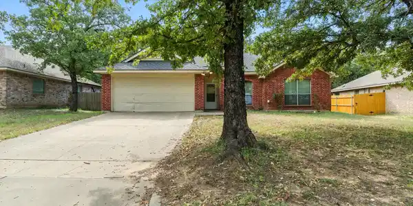 749 Oak Park Drive