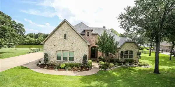 129 Sweetwater Trail