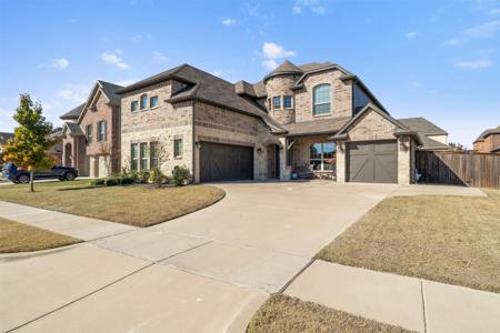 2708 Eiffel Drive