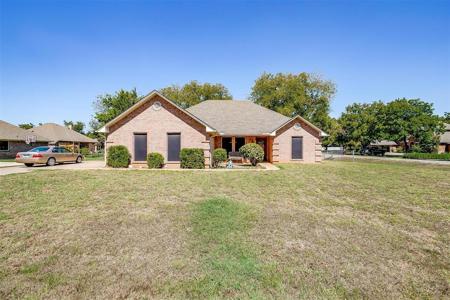 9205 Hanging Moss Drive
