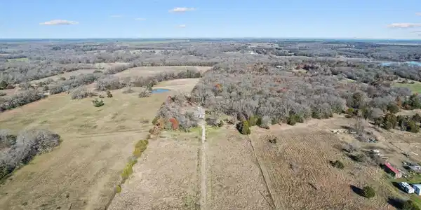 5416 County Road 1090