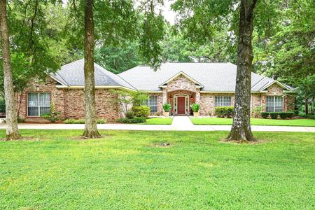 6489 N Lakeshore Drive