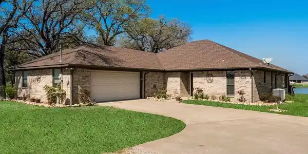 205 Collins Lane