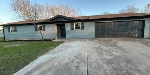 361 Shoreline Drive