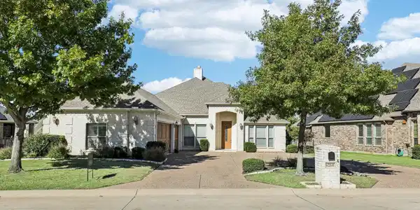 12141 Indian Creek Drive