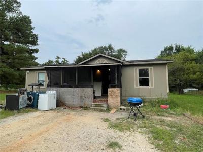1651 Private Road 3827