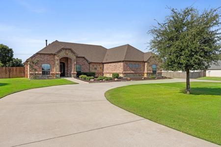 2303 E Emerald Bend Court