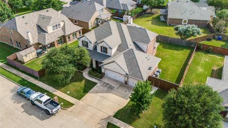 1305 Bankston Lane
