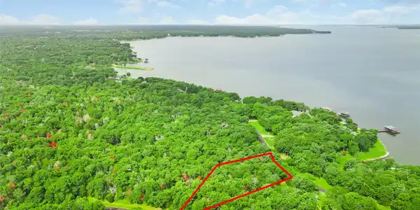 Lot 118 Lincoln Drive