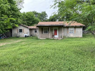 119 Golden Oaks Drive