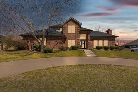 9127 Hanging Moss Drive