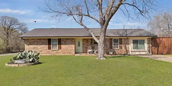 260 Gordon Drive