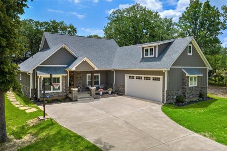 103 Lakeview Trail