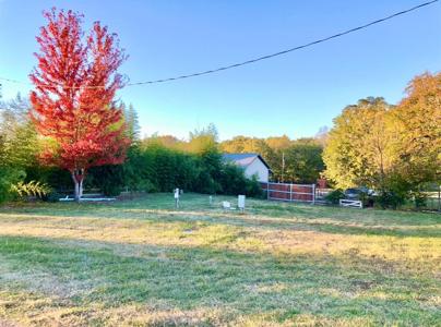 305 Holiday Village Drive
