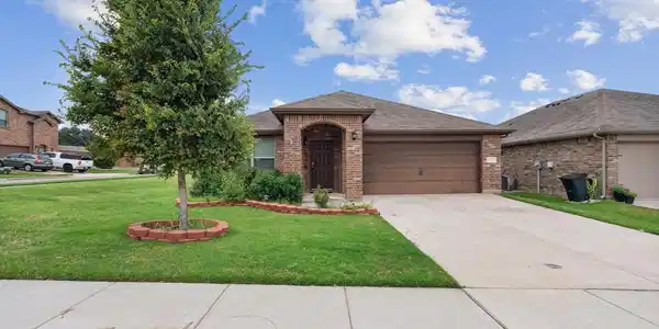 1101 Forest Glen Drive