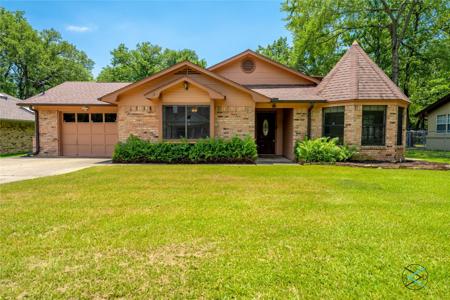 125 Cedarwood Drive