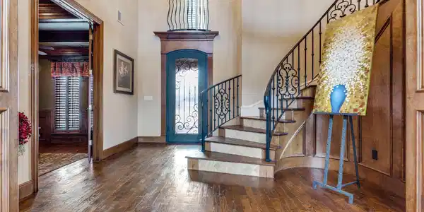 Image 4 Image 4