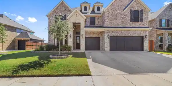 4121 Frontera Vista Drive