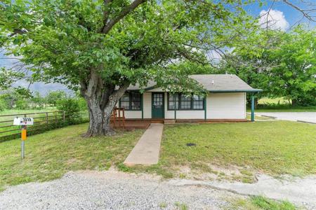 1018 N Lipan Drive