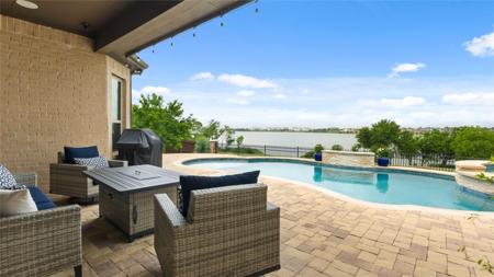 2809 Burgundy Trail