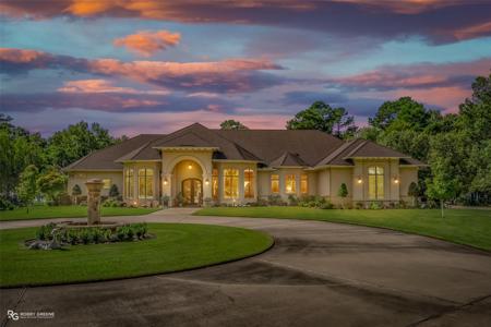 2002 N Cross Drive