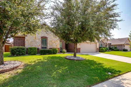 573 Ascot Way