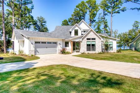 131 Private Road 2855
