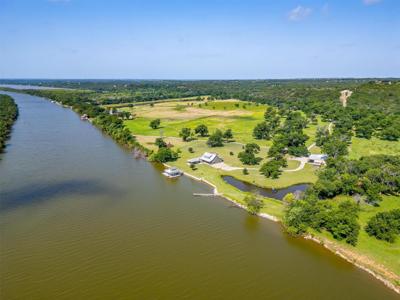 7401 Tin Top Highway