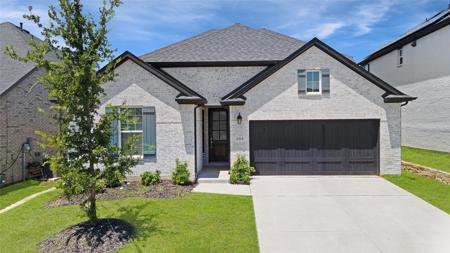 204 Savannah Lane