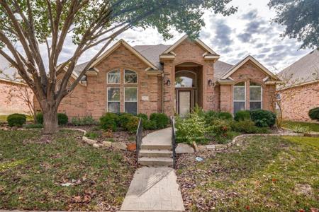 1935 Hillcroft Drive