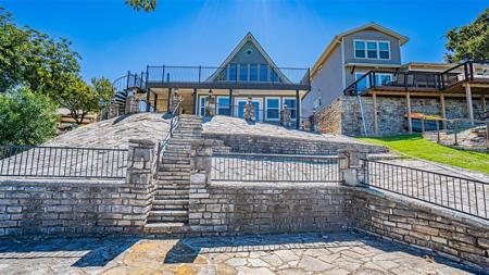 500 Siesta Court